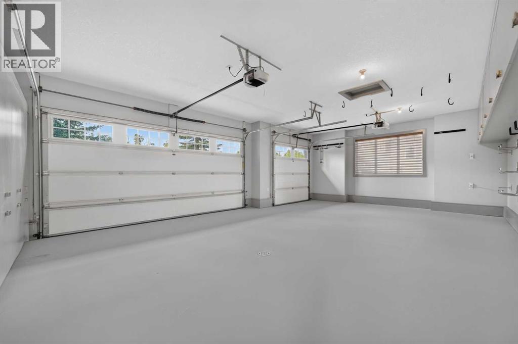 4 Aspen Cliff Close SW - 24