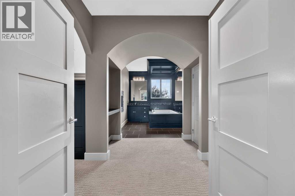 4 Aspen Cliff Close SW - 32