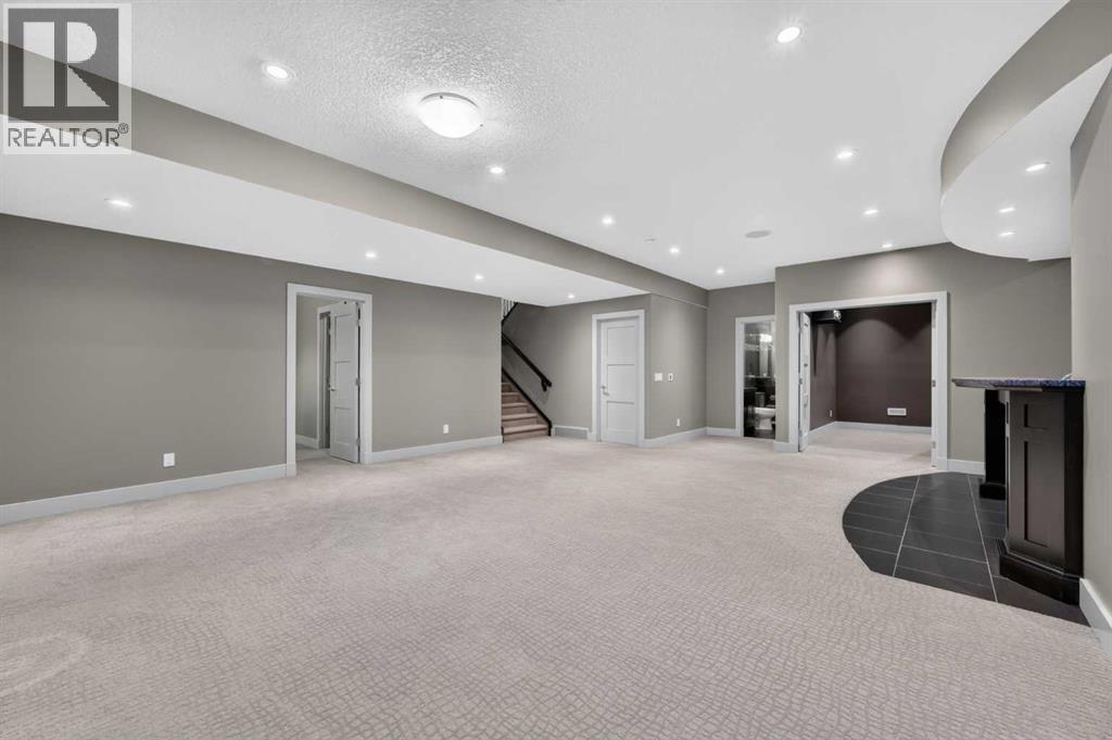 4 Aspen Cliff Close SW - 40