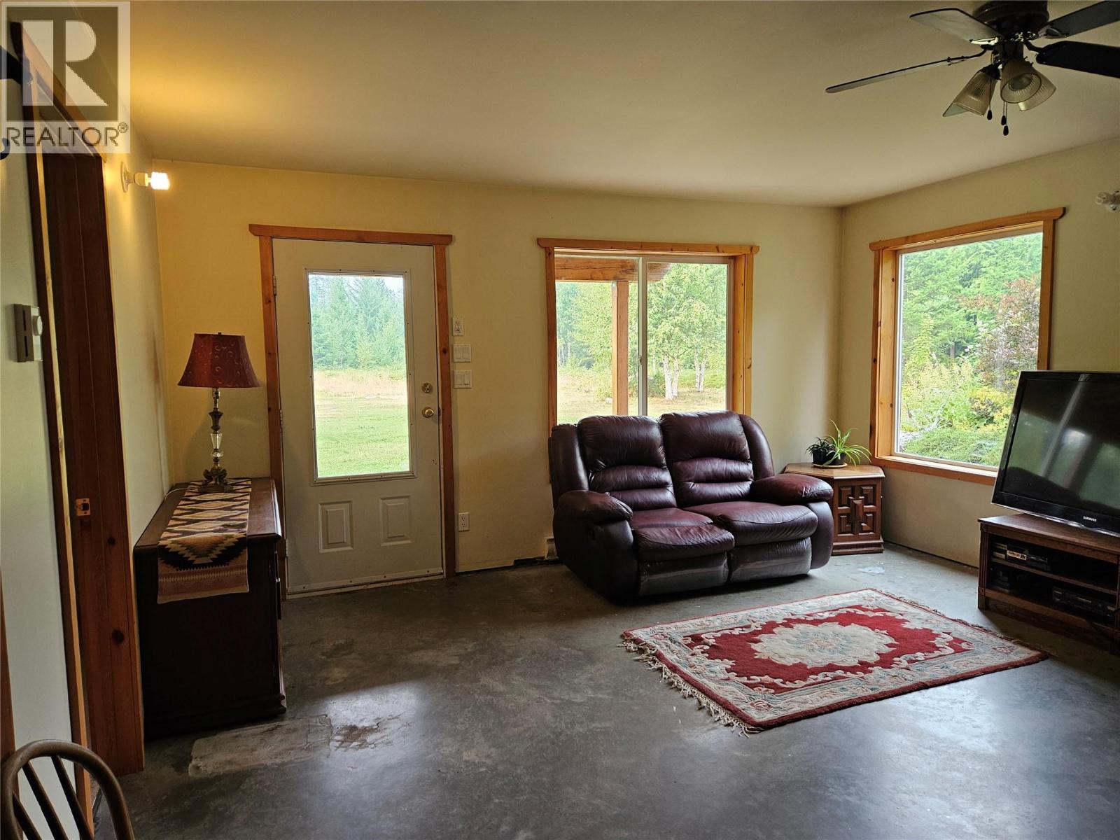 325 EAST WILSON CREEK  E Road - Image 18