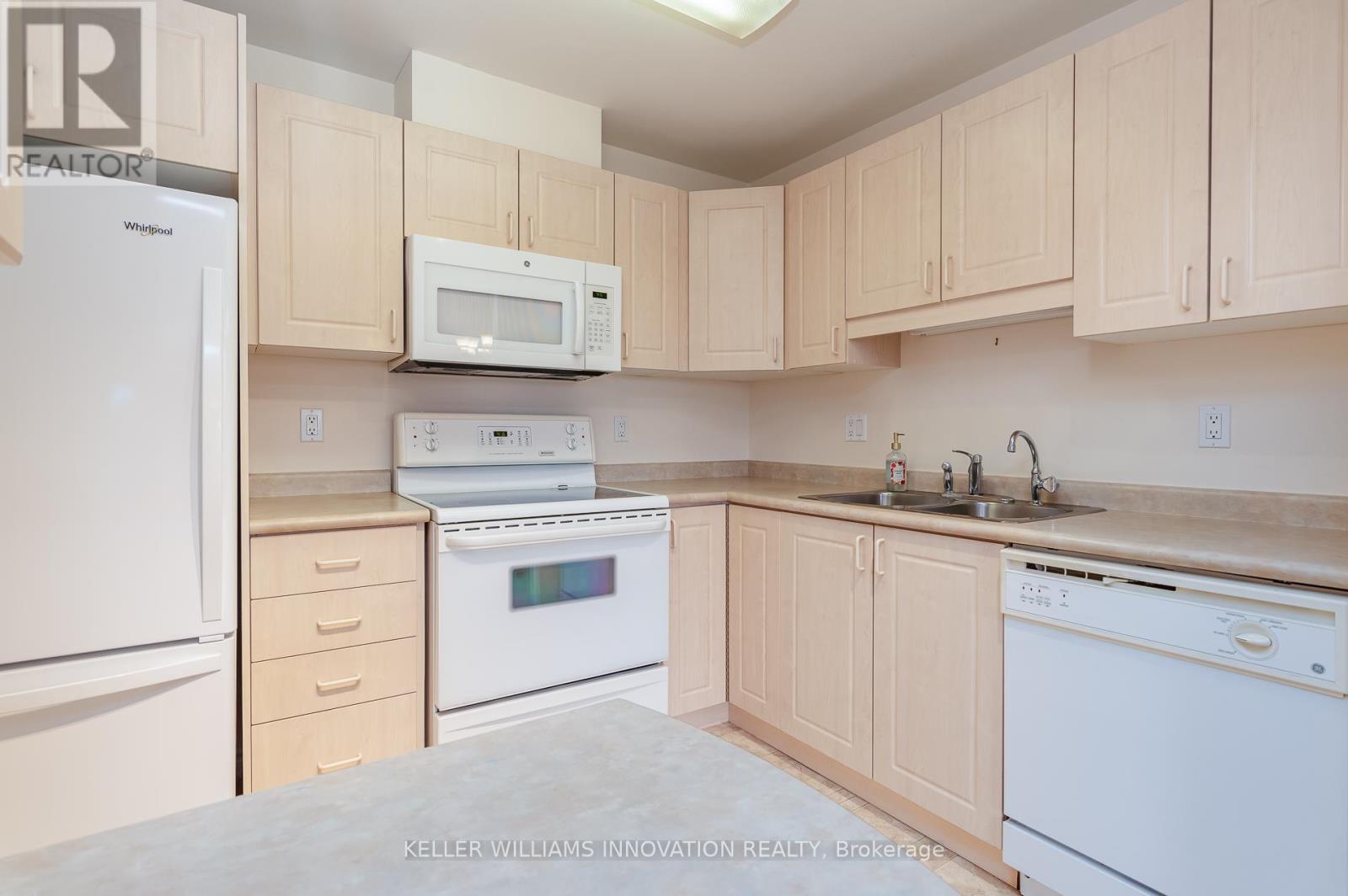 #508 20 ST GEORGE STREET - Image 4