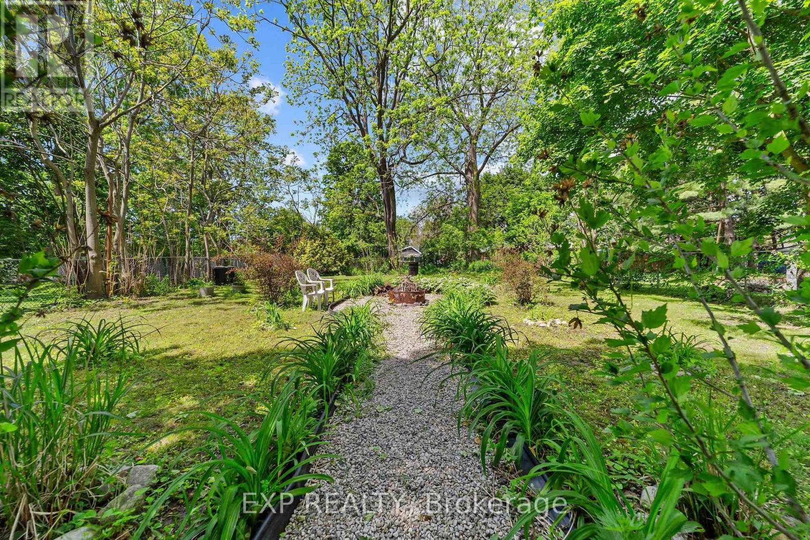 29 WINNIETT STREET - Image 23
