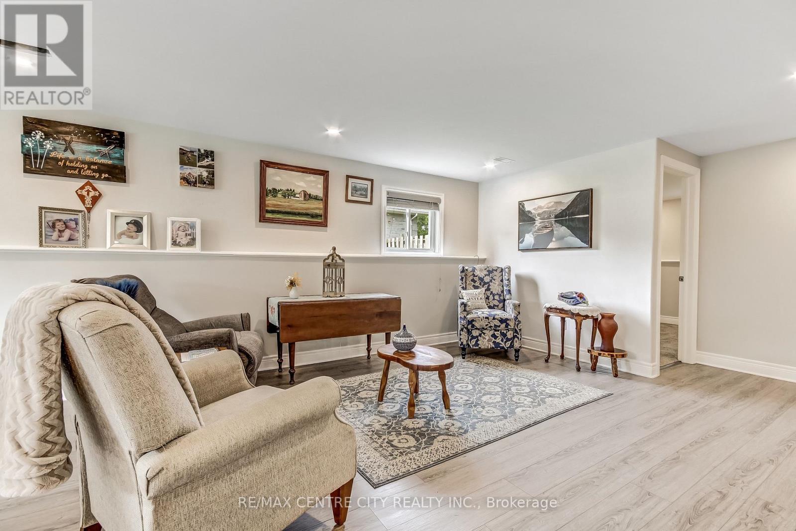 17 ROSE STREET - Image 16