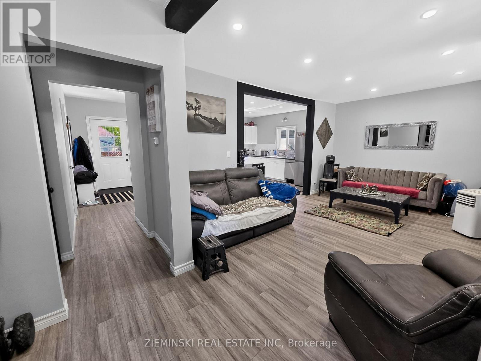 137 CAMBRIDGE AVENUE - Image 11