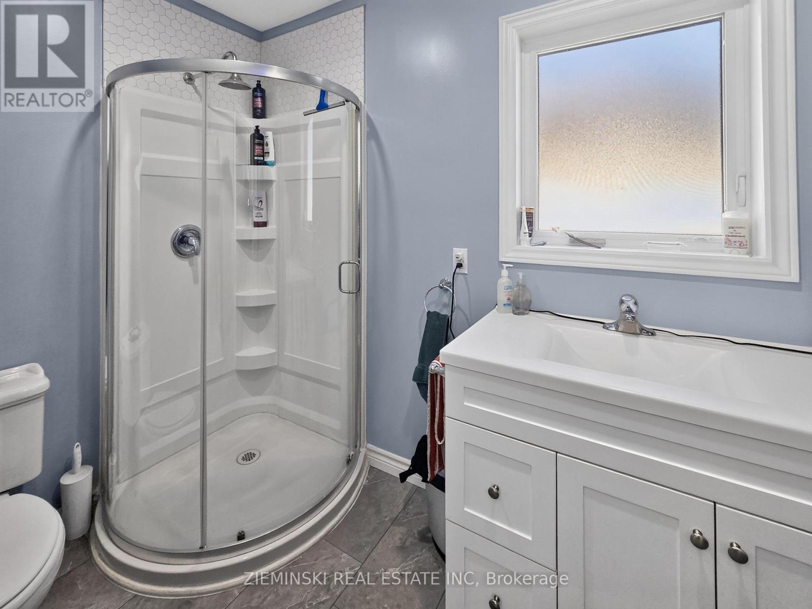 137 CAMBRIDGE AVENUE - Image 12