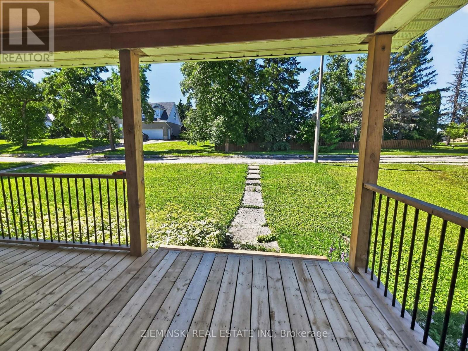 137 CAMBRIDGE AVENUE - Image 28