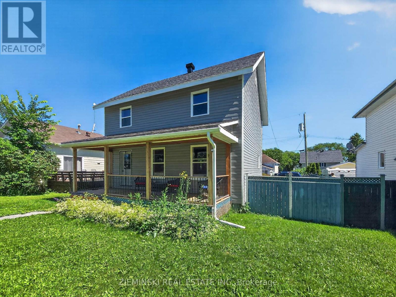 137 CAMBRIDGE AVENUE - 29
