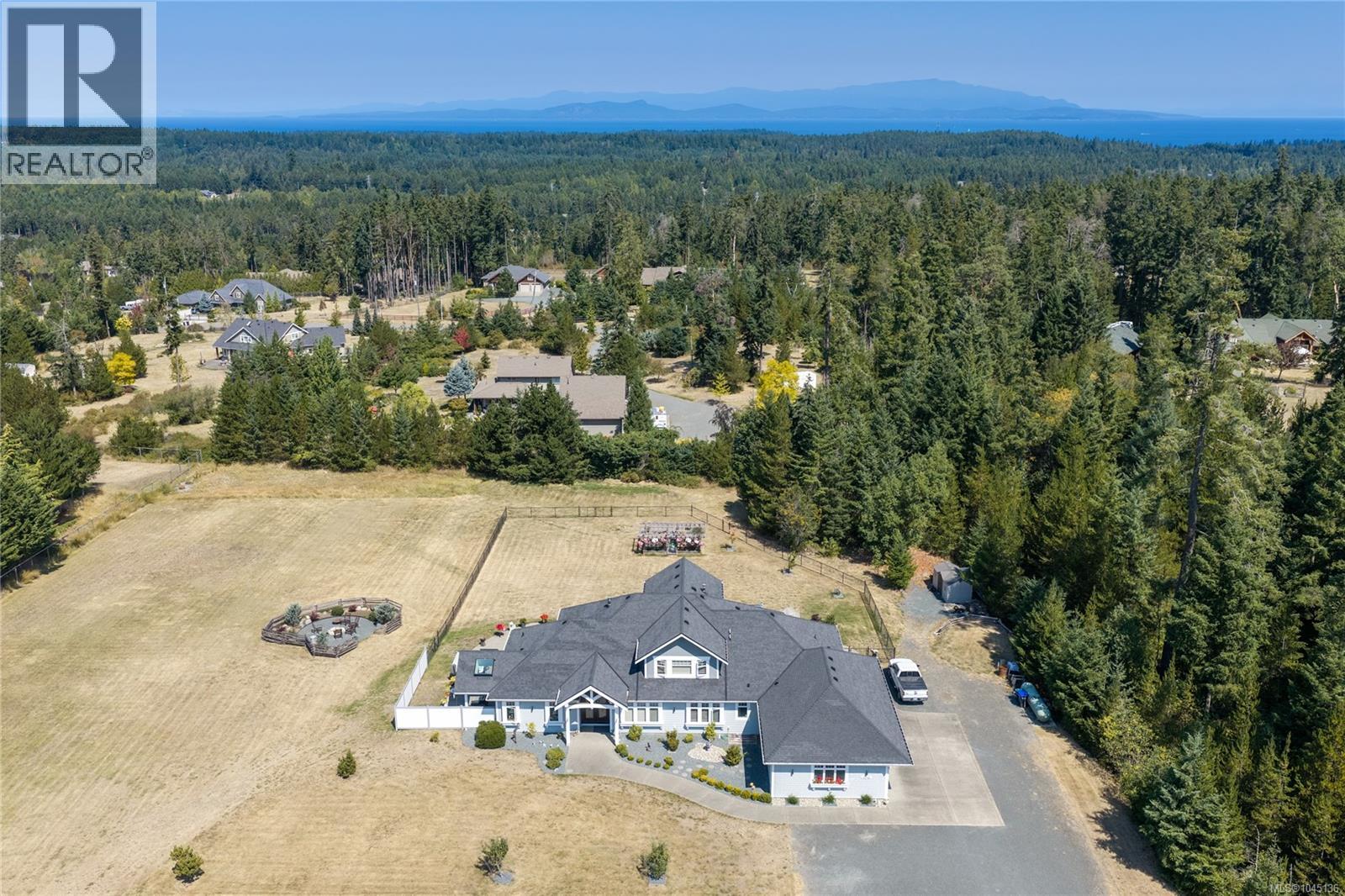 1045 Matuka Dr - Image 14