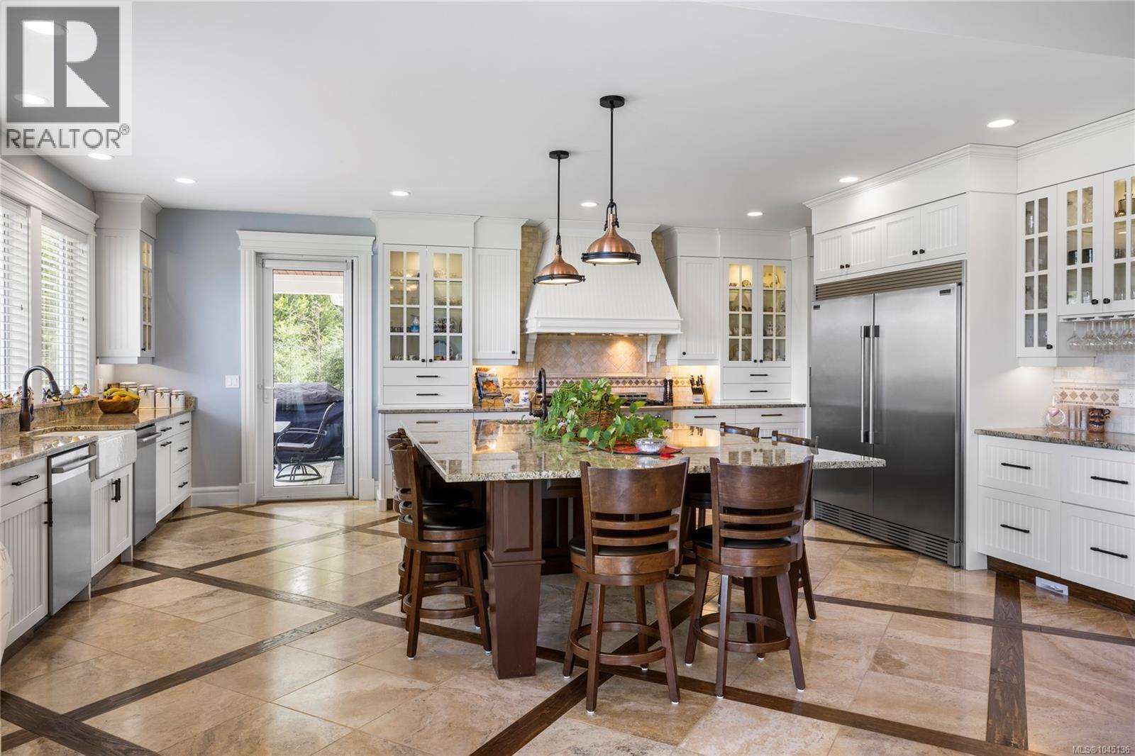 1045 Matuka Dr - 25