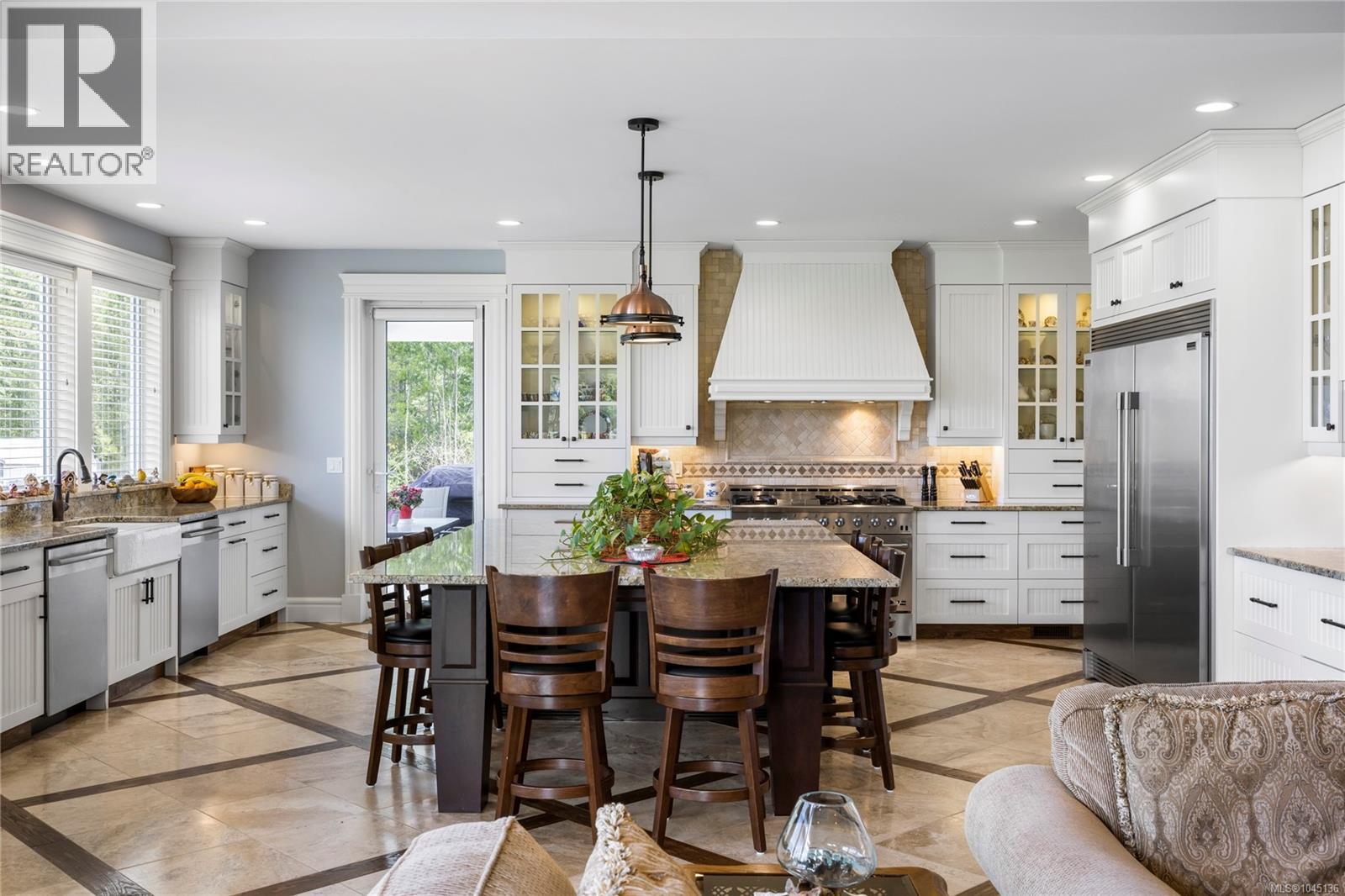 1045 Matuka Dr - Image 26