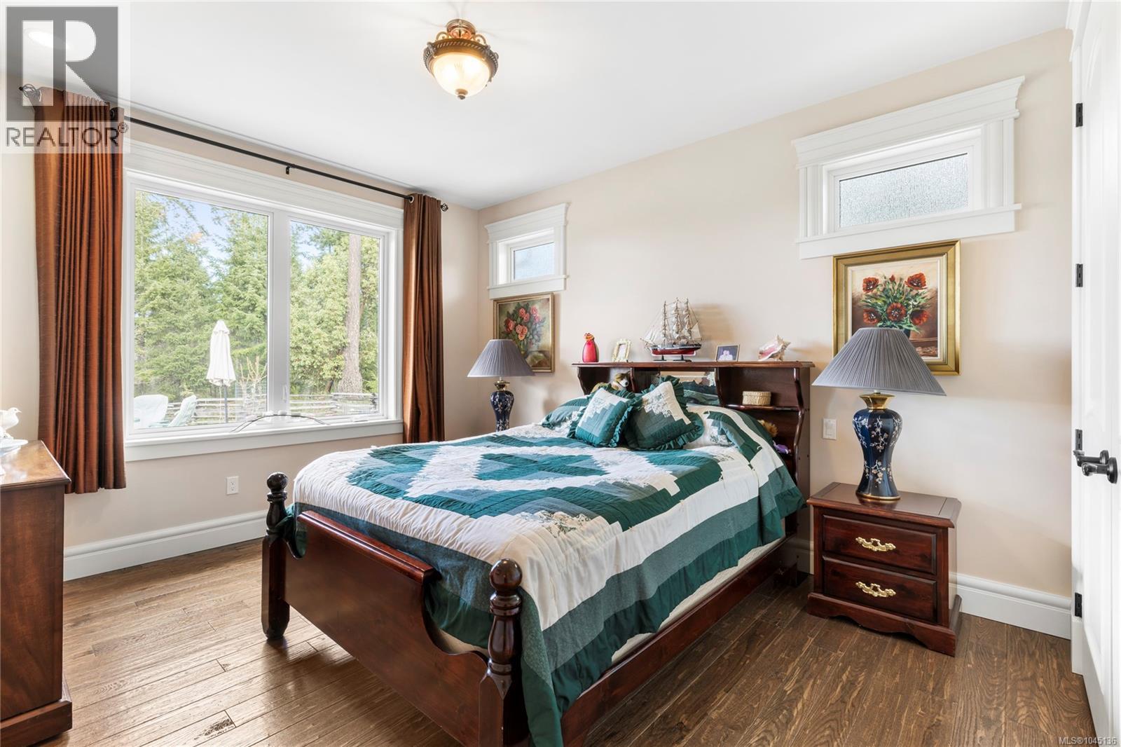 1045 Matuka Dr - Image 30