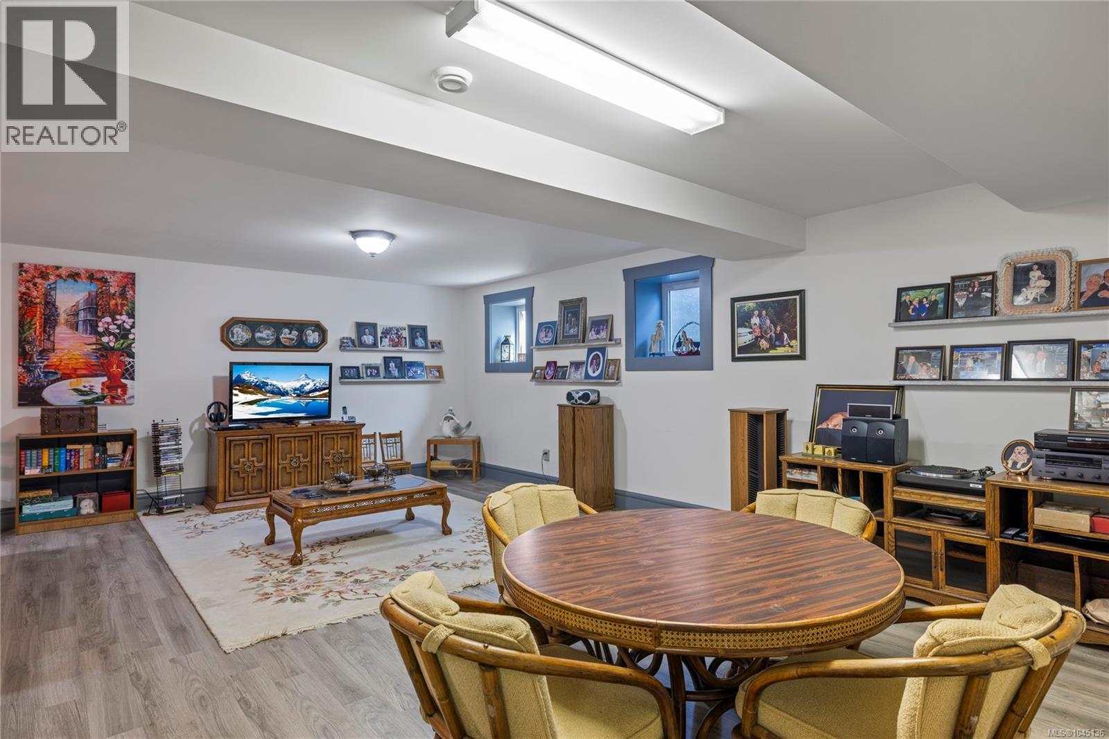 1045 Matuka Dr - 38