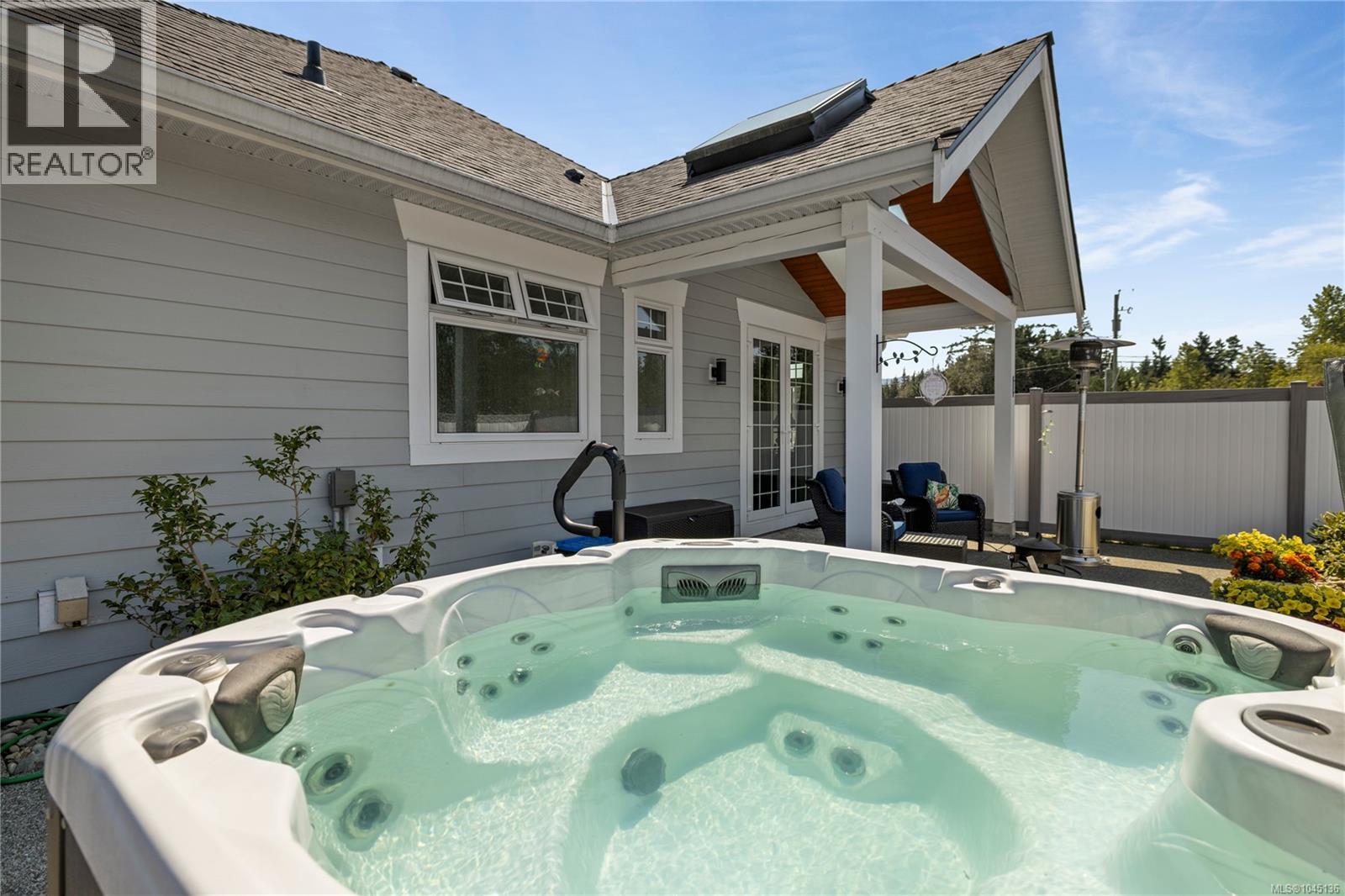 1045 Matuka Dr - Image 45