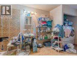 1976 Watson Lane, Fruitvale, BC V0G1L1 Photo 17