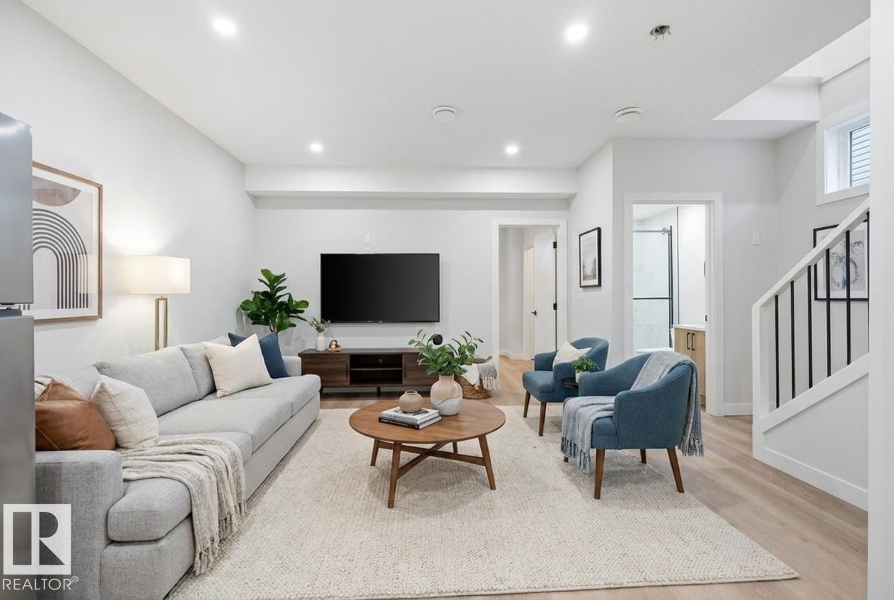 10707 09 128 Avenue NW - Photo 16