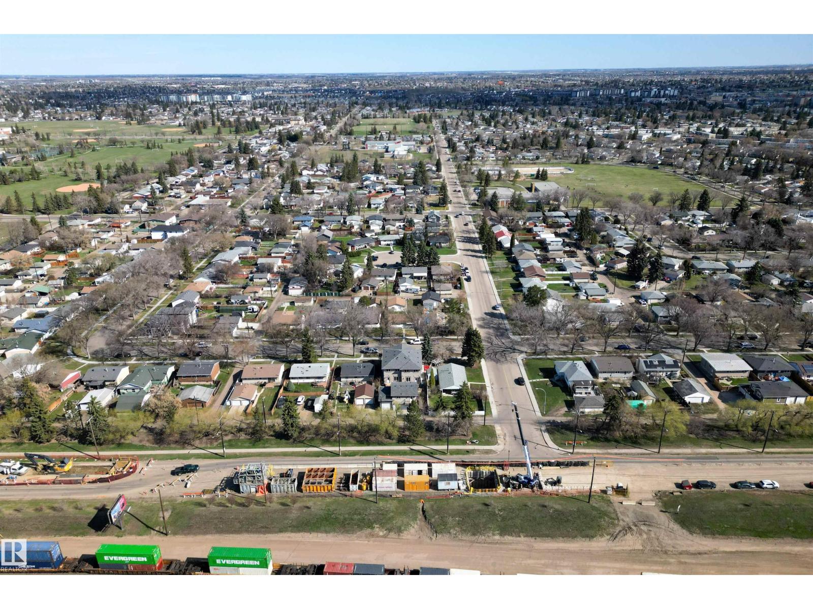 10707 09 128 Avenue NW - Photo 34