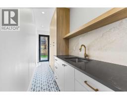 2009 28 Avenue SW - photo 19