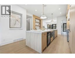 2009 28 Avenue SW - photo 9