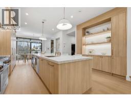 2009 28 Avenue SW - photo 12