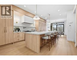 2009 28 Avenue SW - photo 1