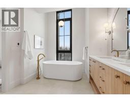 2009 28 Avenue SW - photo 27