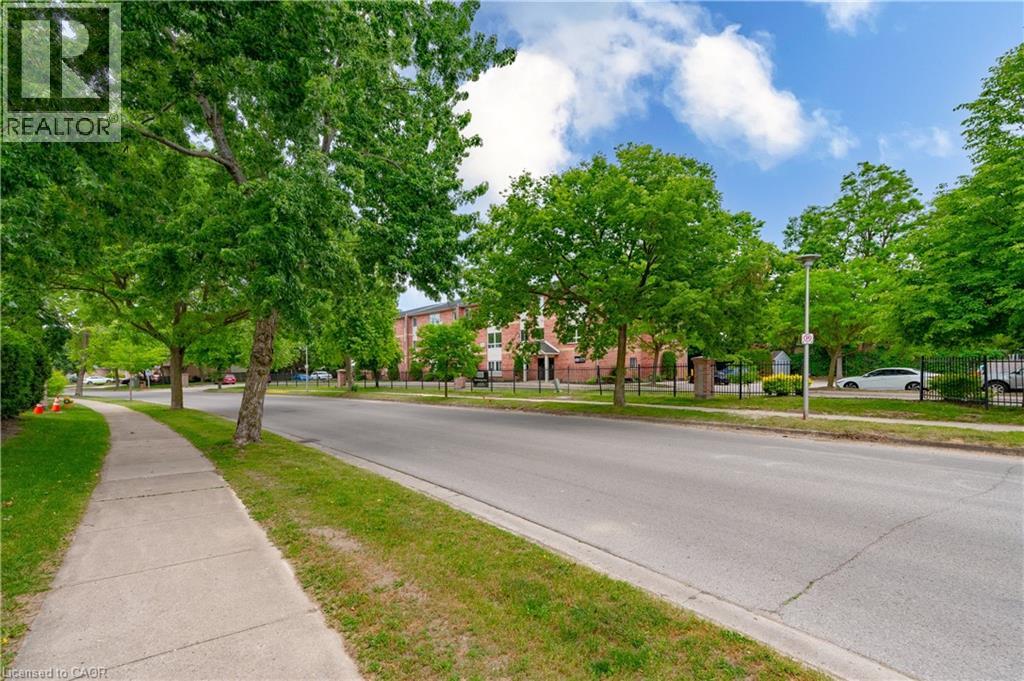 #106 1275 BENTLEY Drive - Image 48