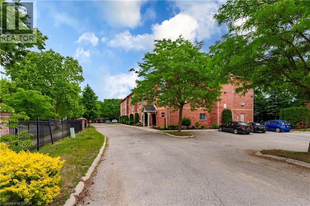 #106 1275 BENTLEY Drive - Image 38