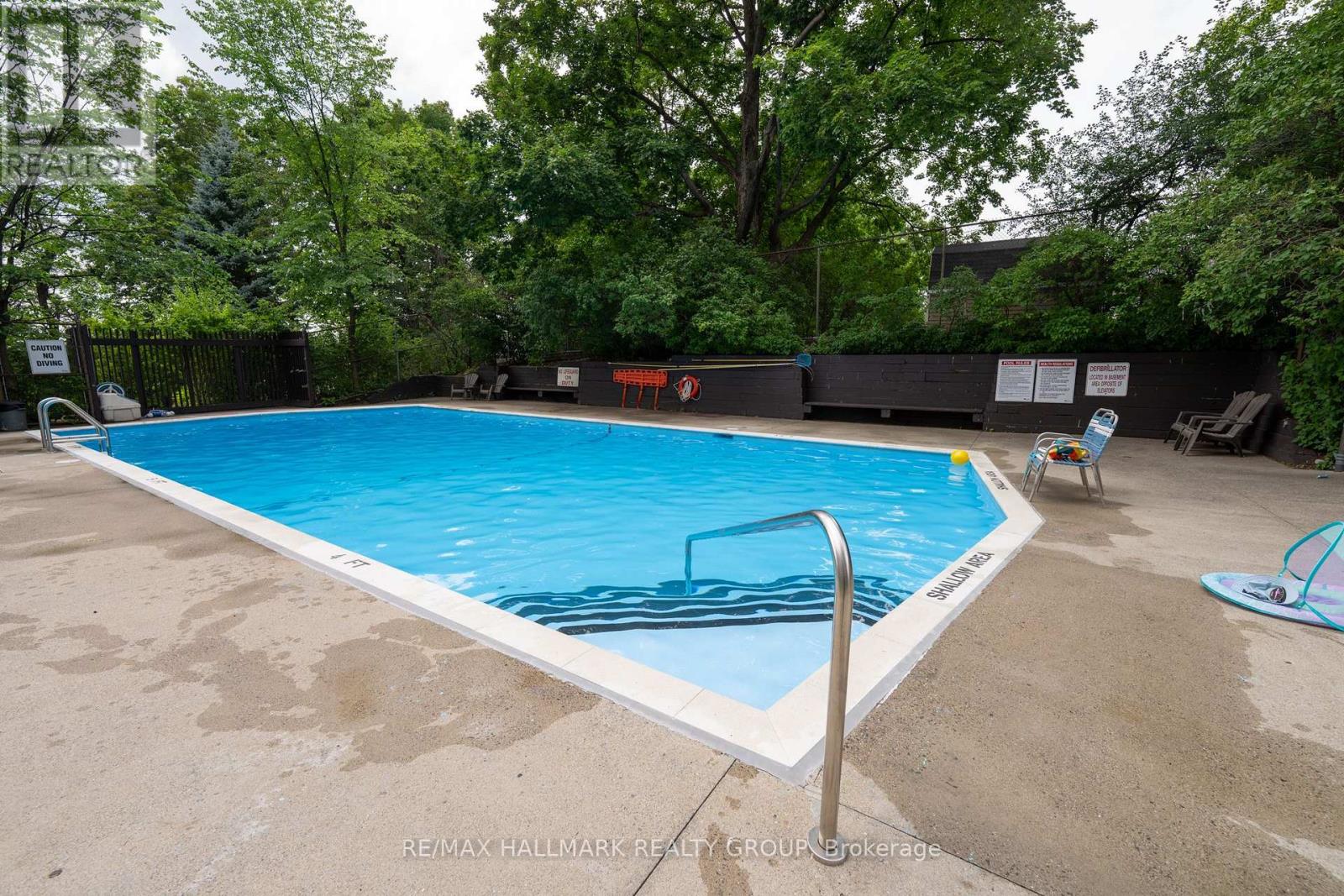 #906 20 CHESTERTON DRIVE - 26