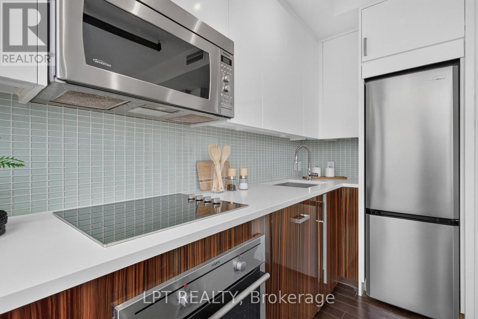 1 Bed, 1 Bath House for Rent in Ottawa – 1004 – 201 PARKDALE AVENUE, Ottawa – MLS# X13667370 - Image 13