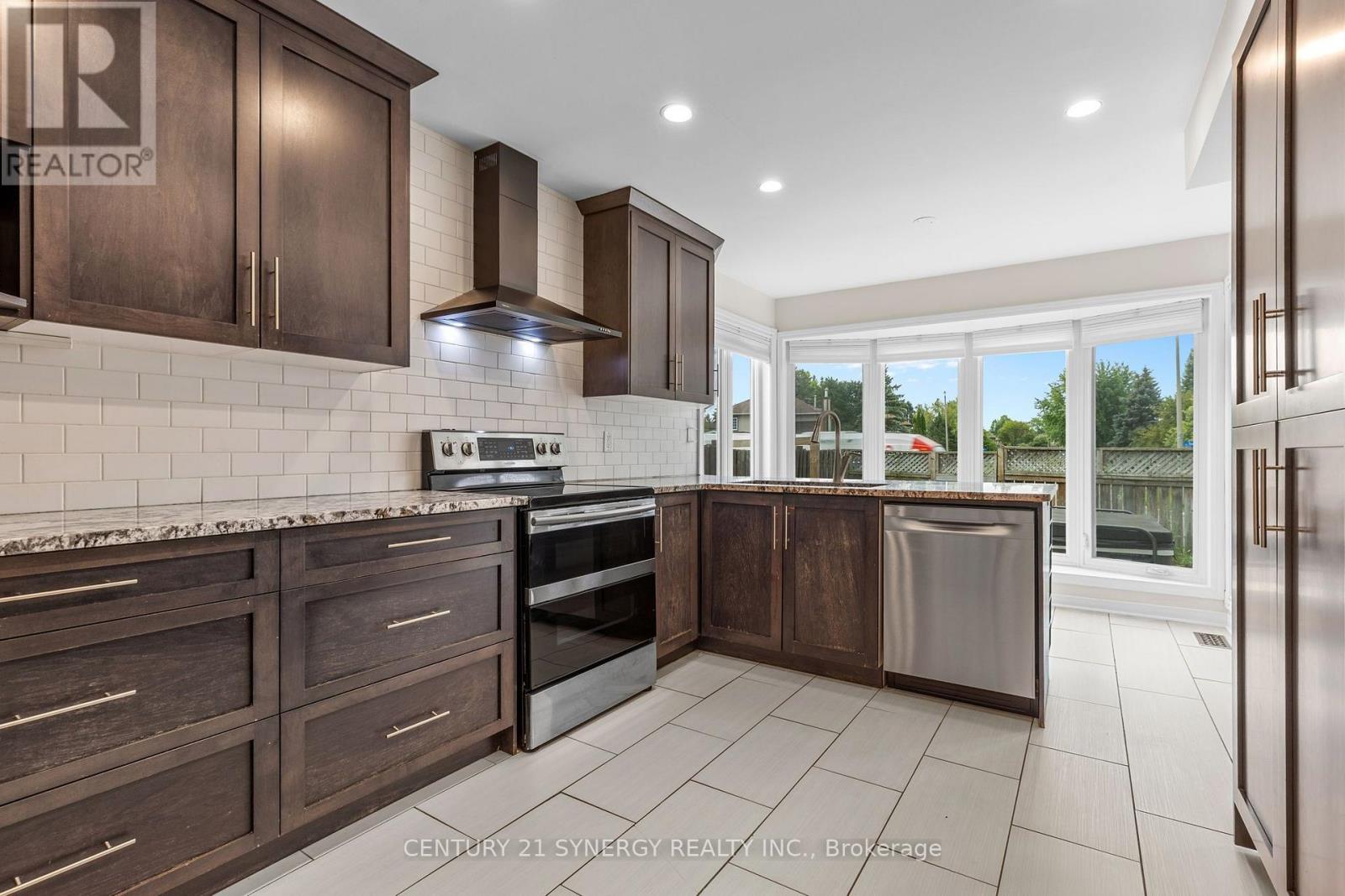 5 Bed, 4 Bath House for Sale in Ottawa – 1449 LAURIN CRESCENT, Ottawa – MLS# X13667514 - Image 9