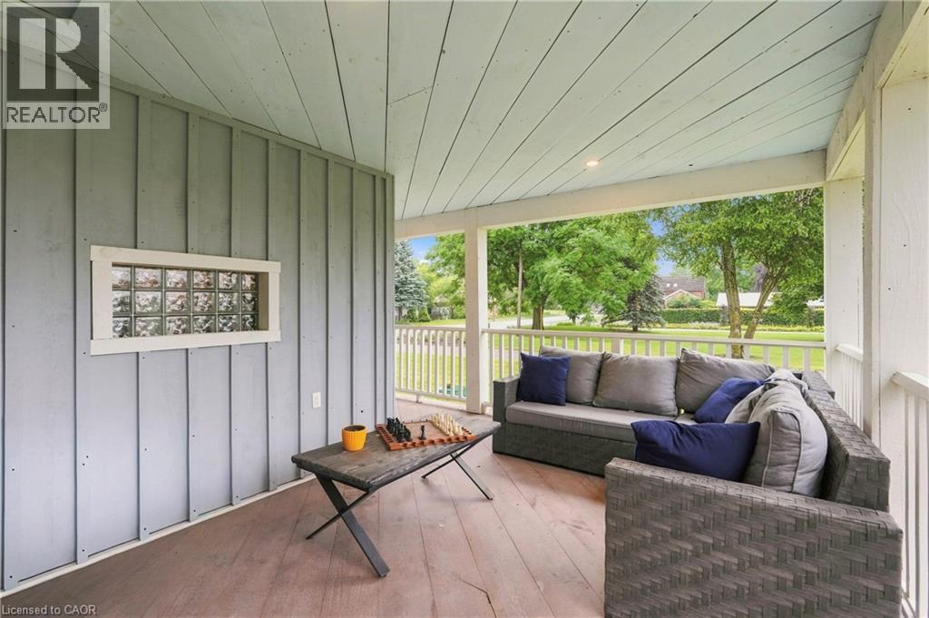 146 LYNDEN Road - Image 35