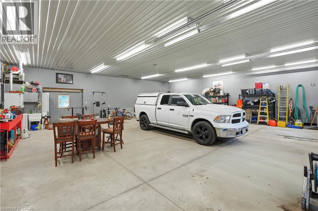 146 LYNDEN Road - Image 37
