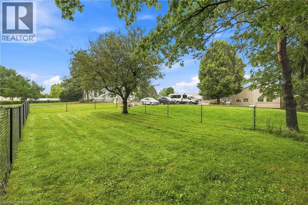 146 LYNDEN Road - Image 45