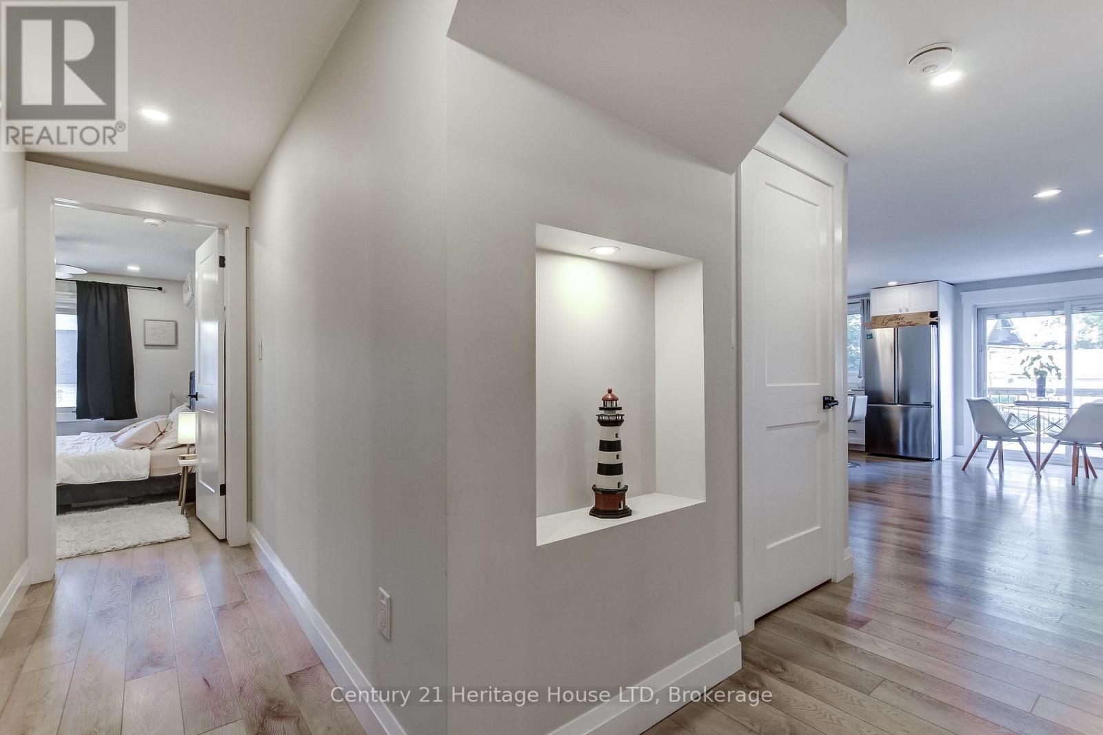 3820 TERRACE LANE - Image 20