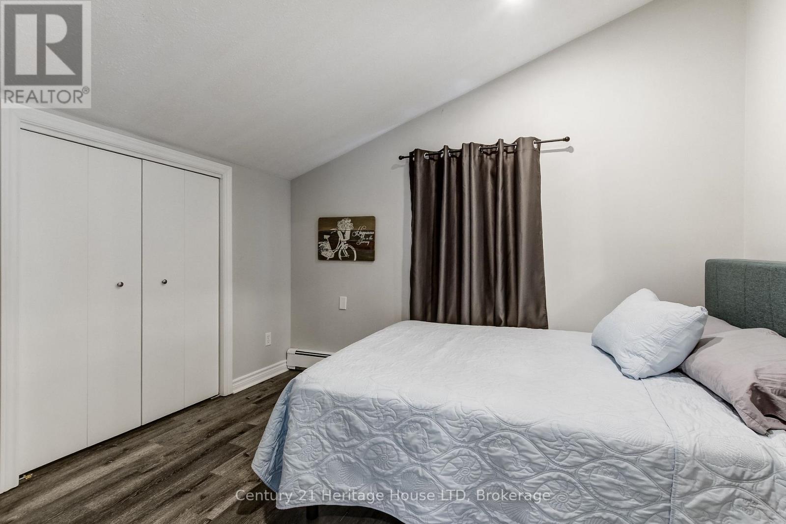 3820 TERRACE LANE - 31