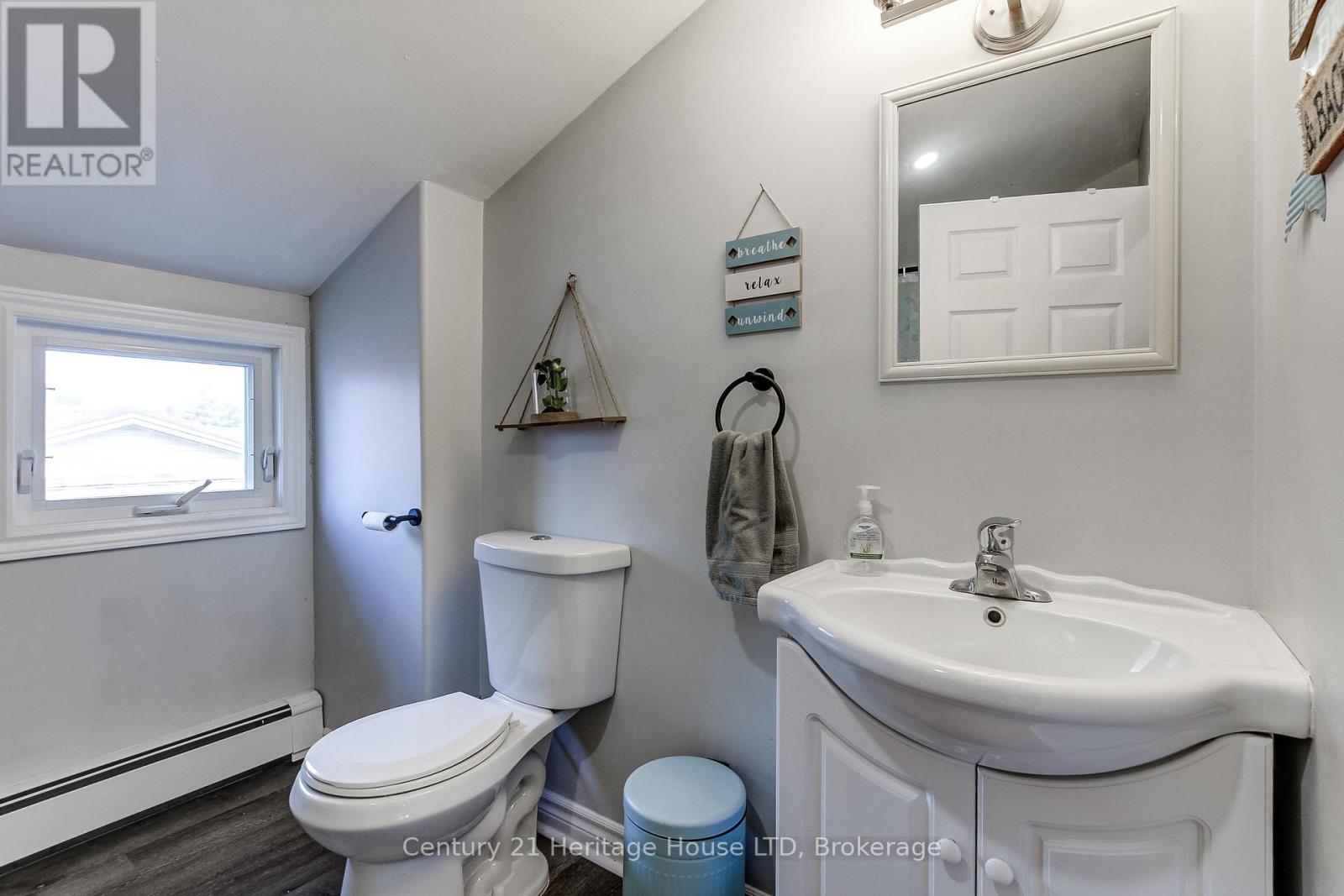 3820 TERRACE LANE - Image 34