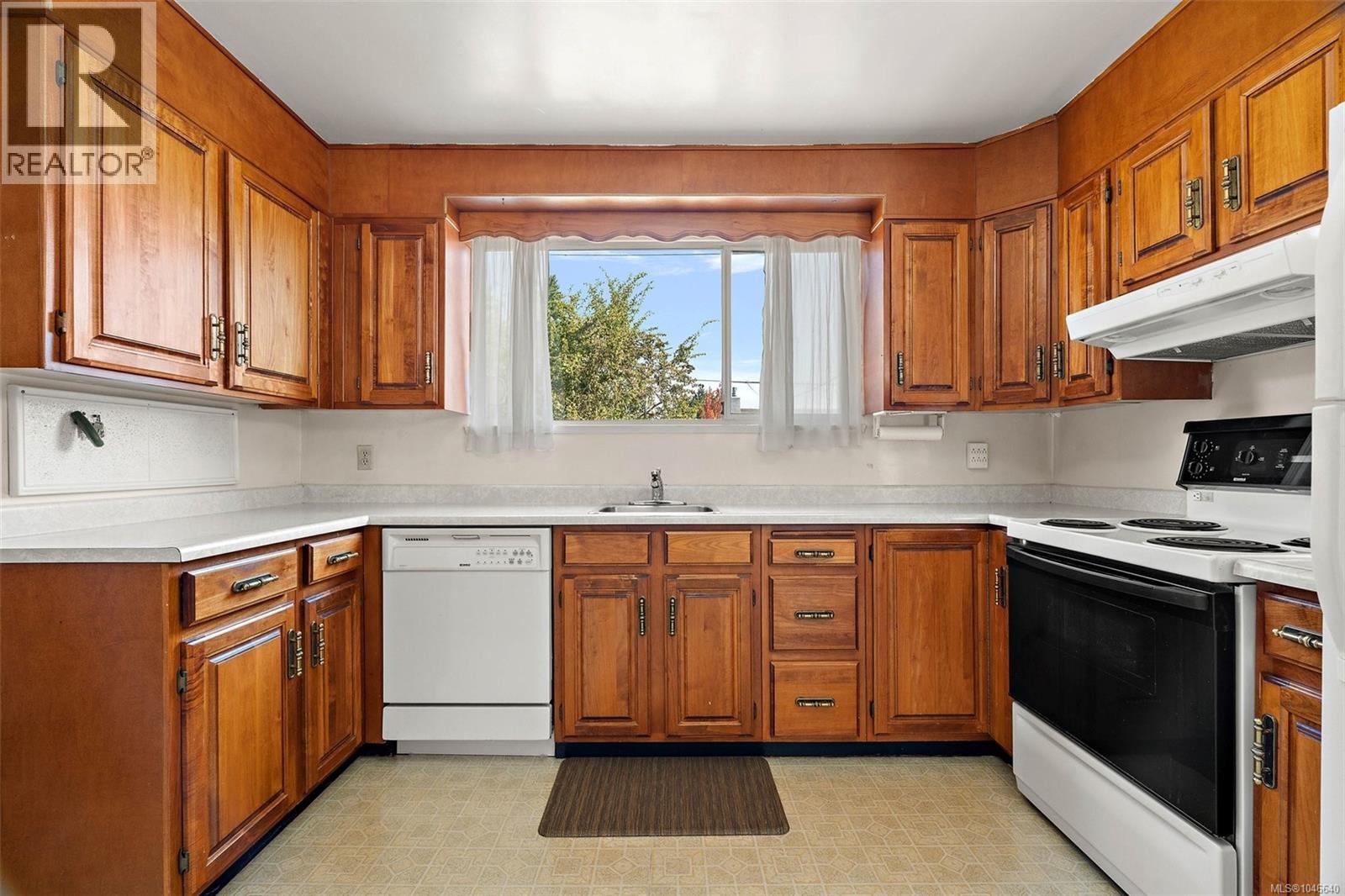 935 Inskip St - 8