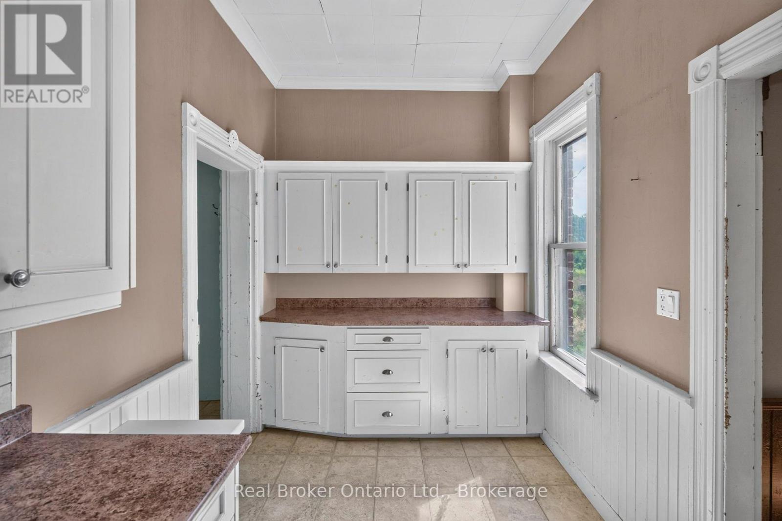 5494 VASEY ROAD - 12