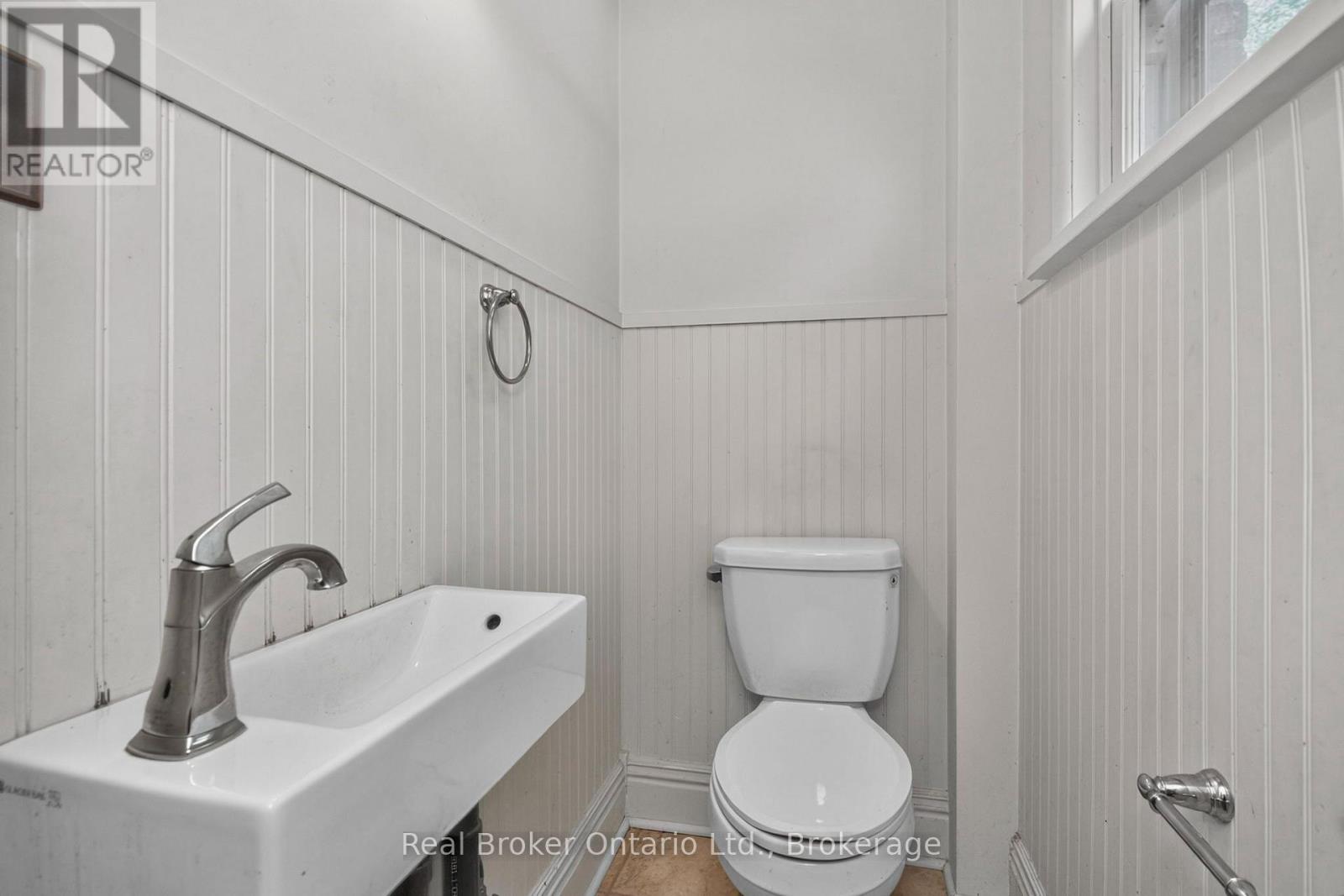 5494 VASEY ROAD - Image 19