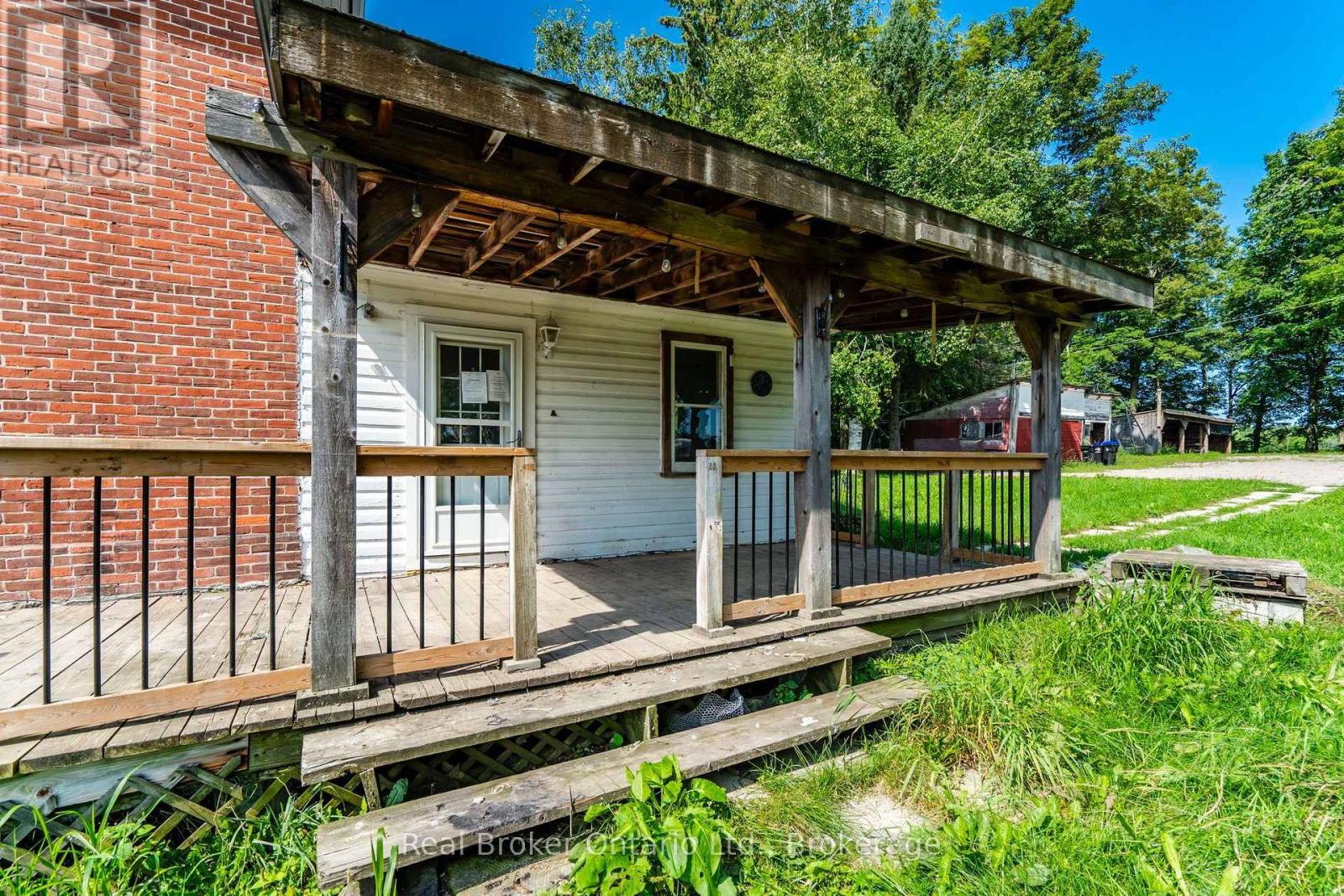 5494 VASEY ROAD - 36