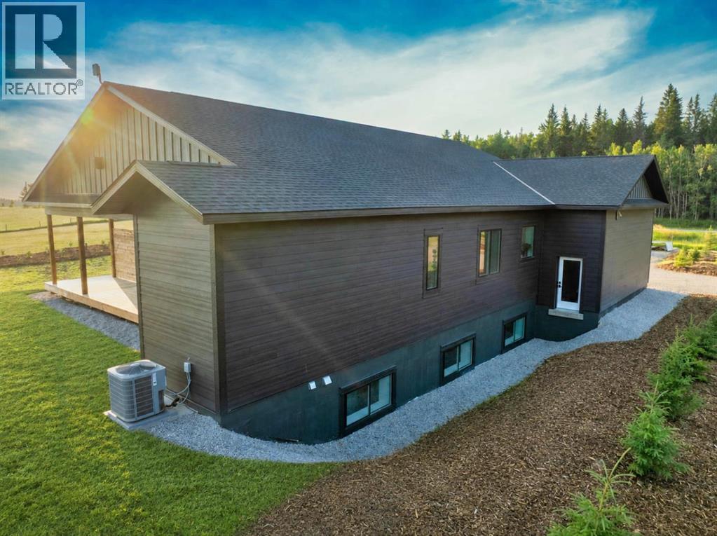 4, 4141 Township Road 340 - 40