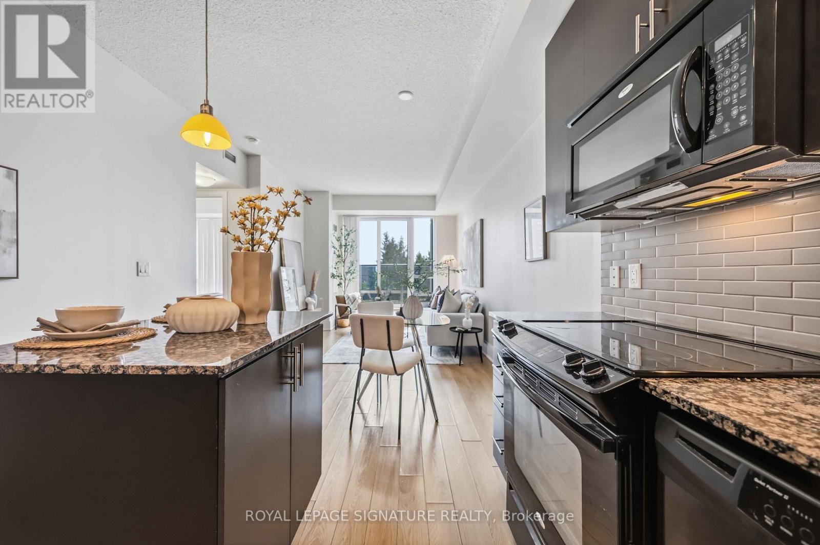 #403 181 WYNFORD DRIVE - 18