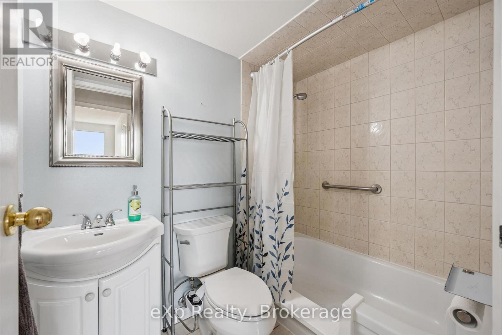 #404 65 SILVERCREEK PARKWAY N - 25