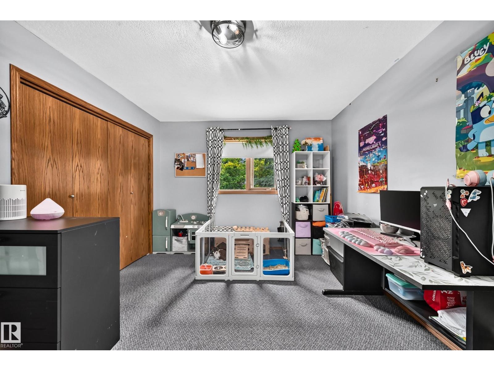 4809 51 ST - 24