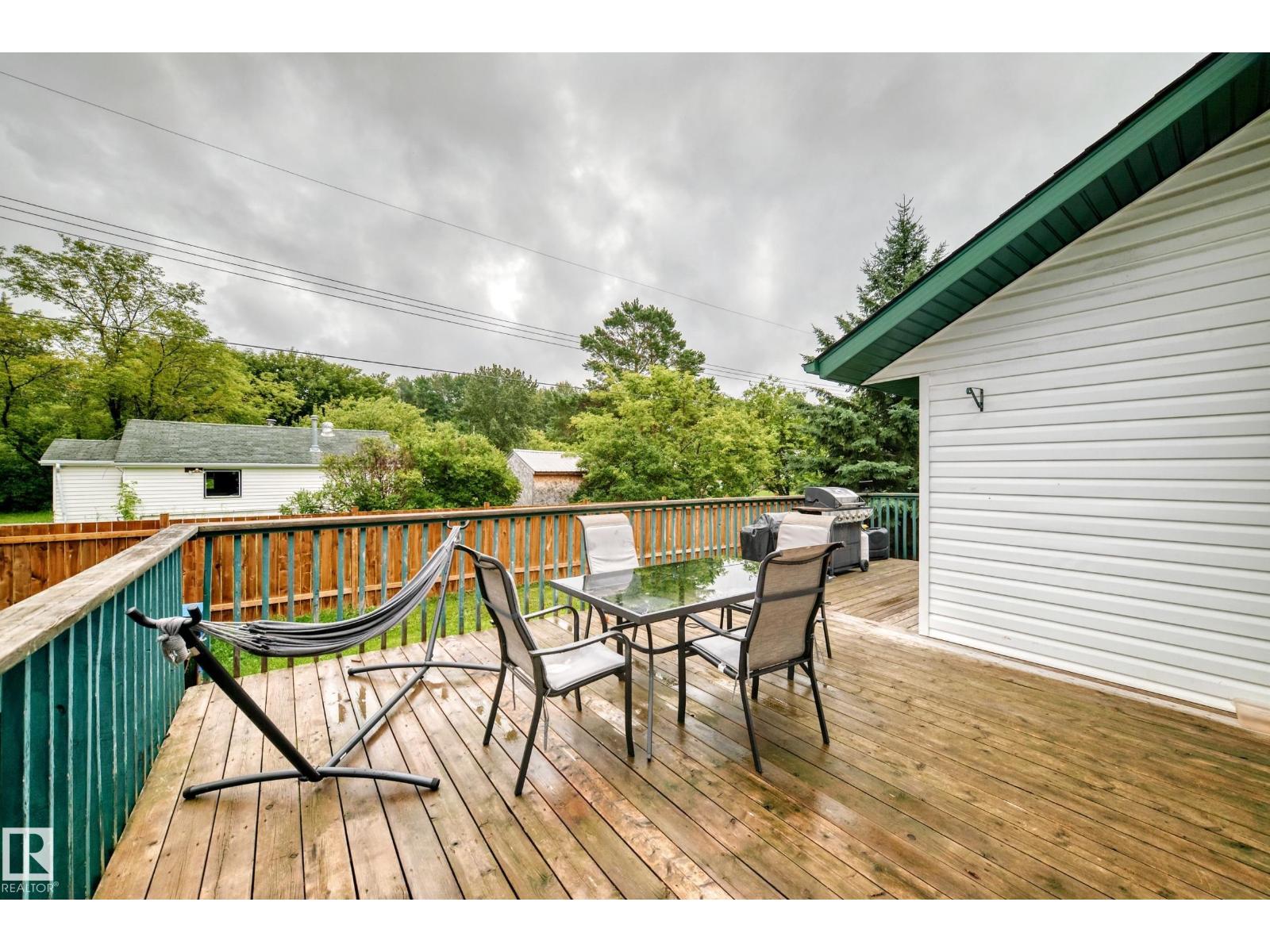 4809 51 ST - 51