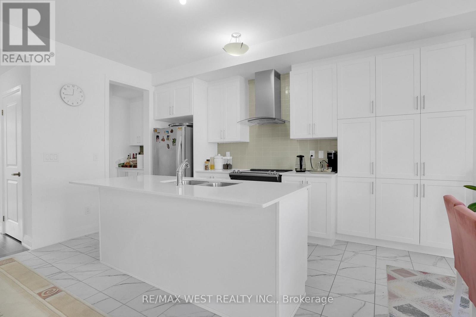 206 DOG WOOD BOULEVARD - 2