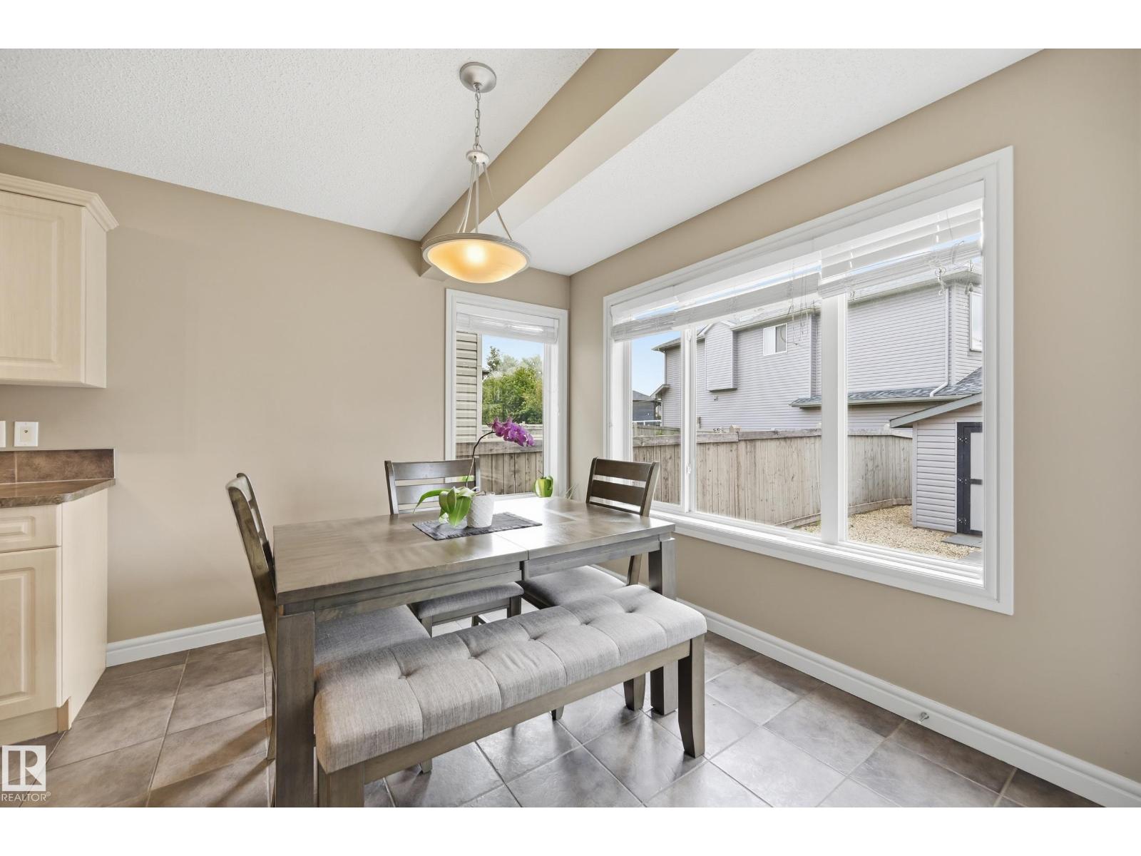 11543 11 AV SW - Image 16