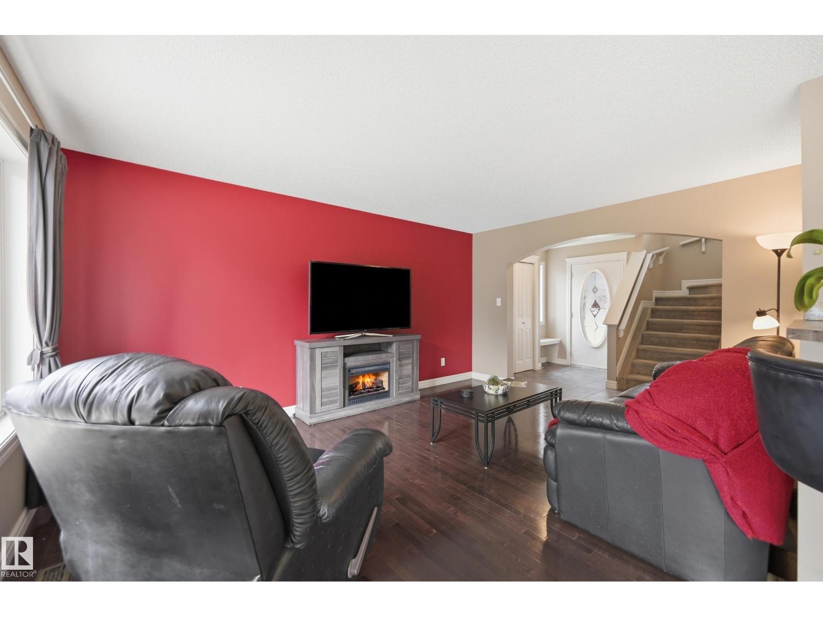 11543 11 AV SW - Image 7