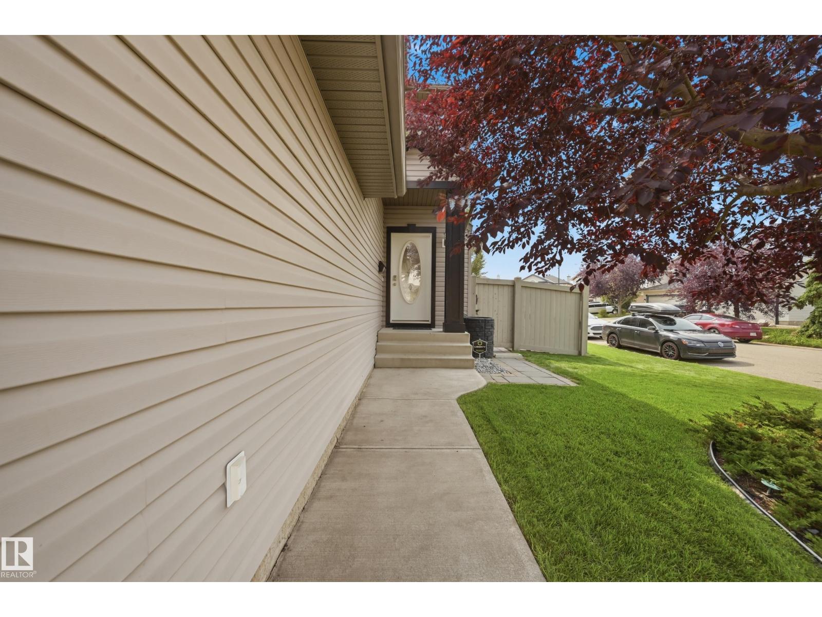 11543 11 AV SW, Rutherford (Edmonton), Edmonton photo 5