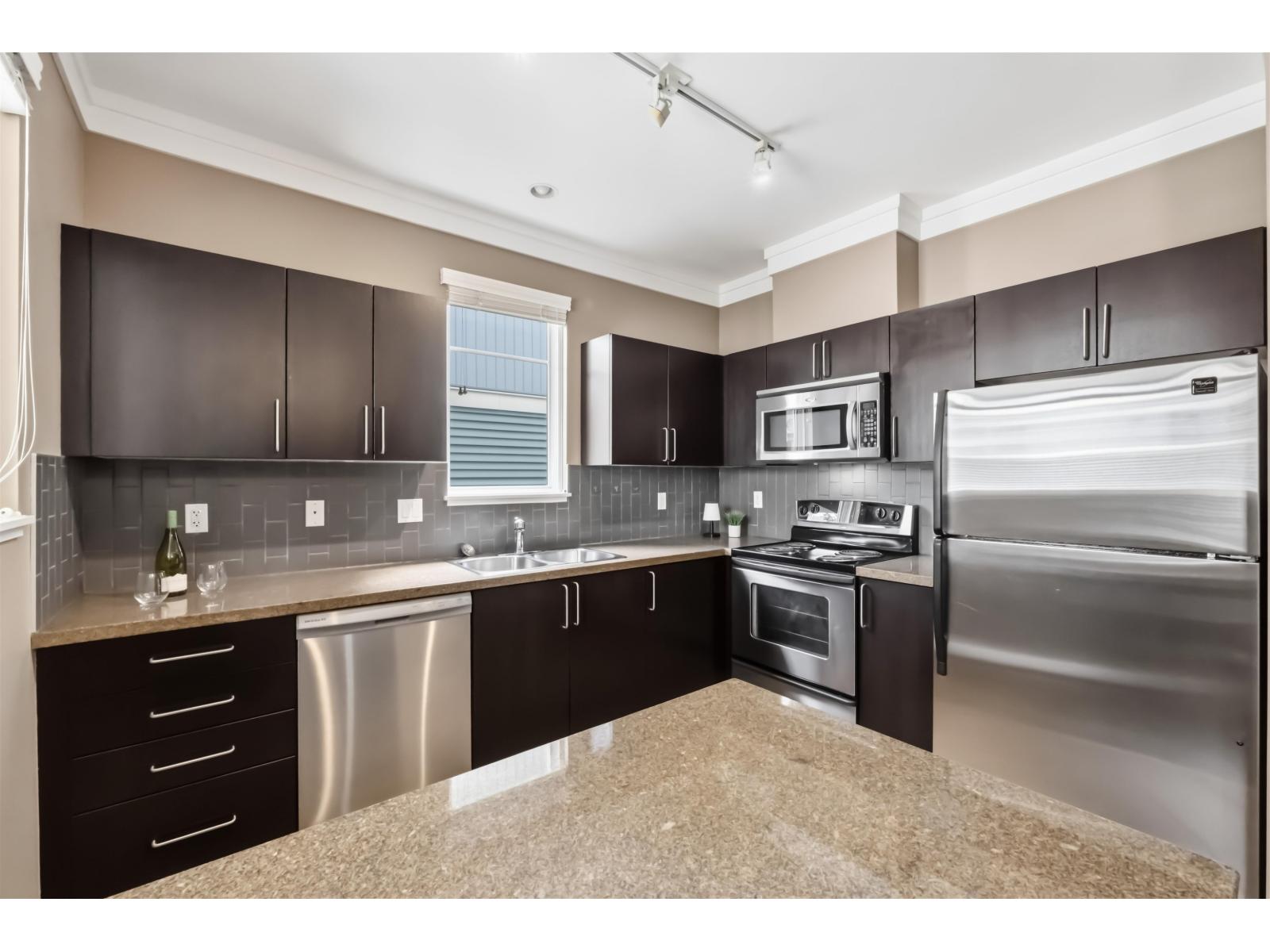 3 Bed, 3 Bath House for Sale in Surrey – 23 6575 192 STREET, Surrey – MLS# R3155045 - Image 9